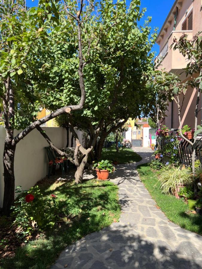 Simple And Very Nice Olbia Extérieur photo